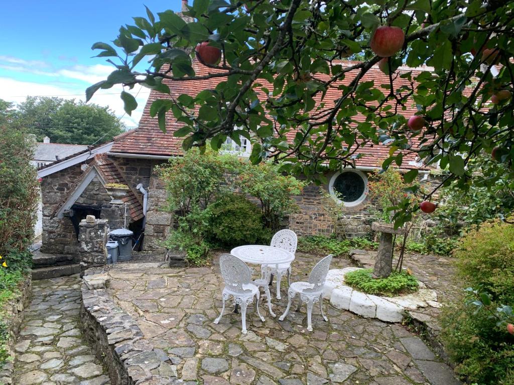 Cobweb Hall (Okehampton)