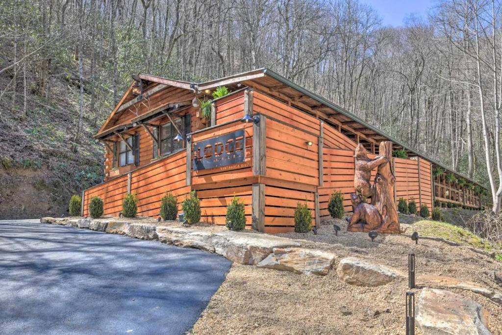 The Lodge Nantahala River (Bryson City)
