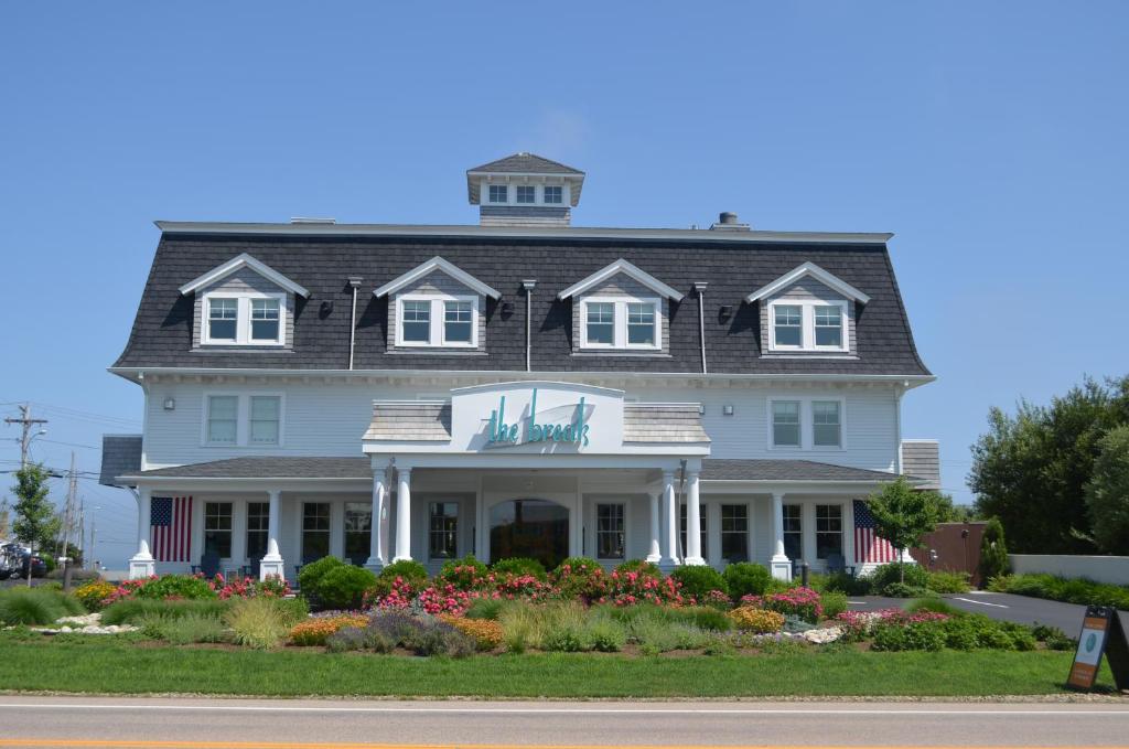 The Break Hotel (Narragansett)
