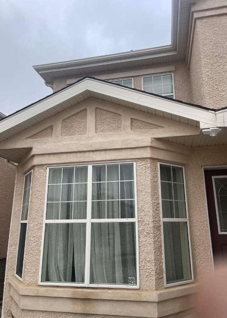 Elegant 4 Bedroom on Comdale