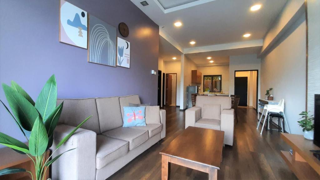 G Residence 3R2B The Retreat