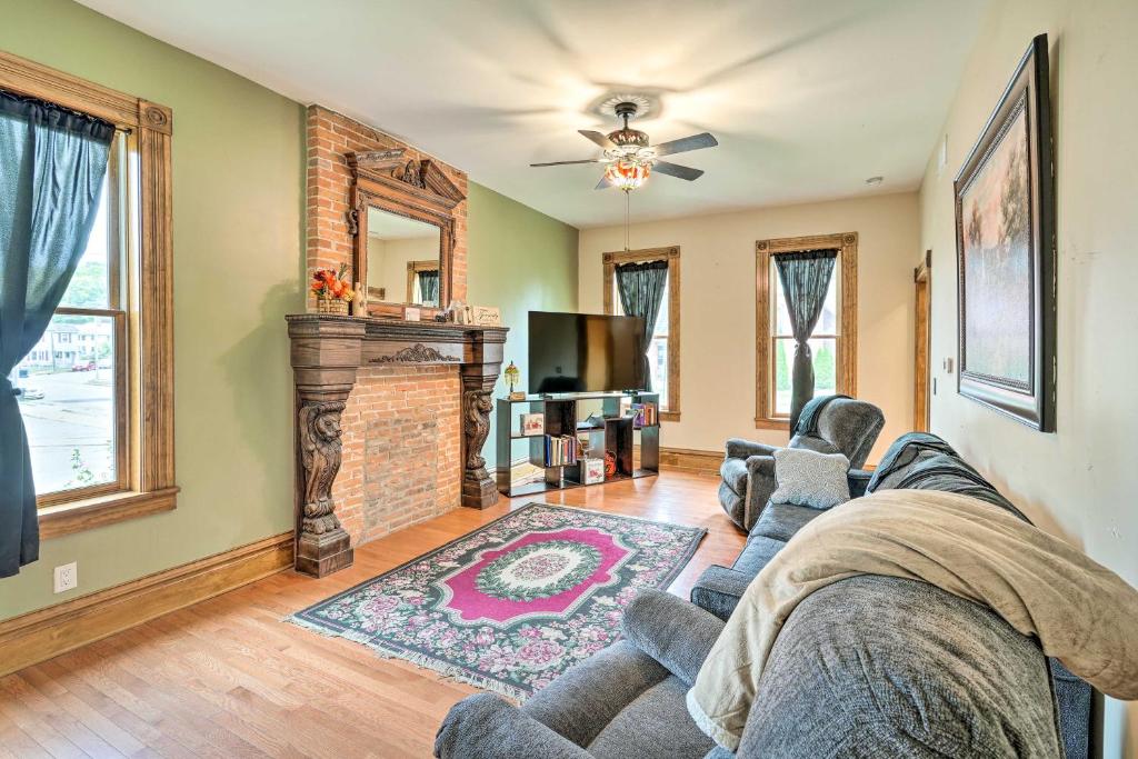 Relaxing Dubuque Home Less Than 1 Mi to Downtown! (Dubuque)