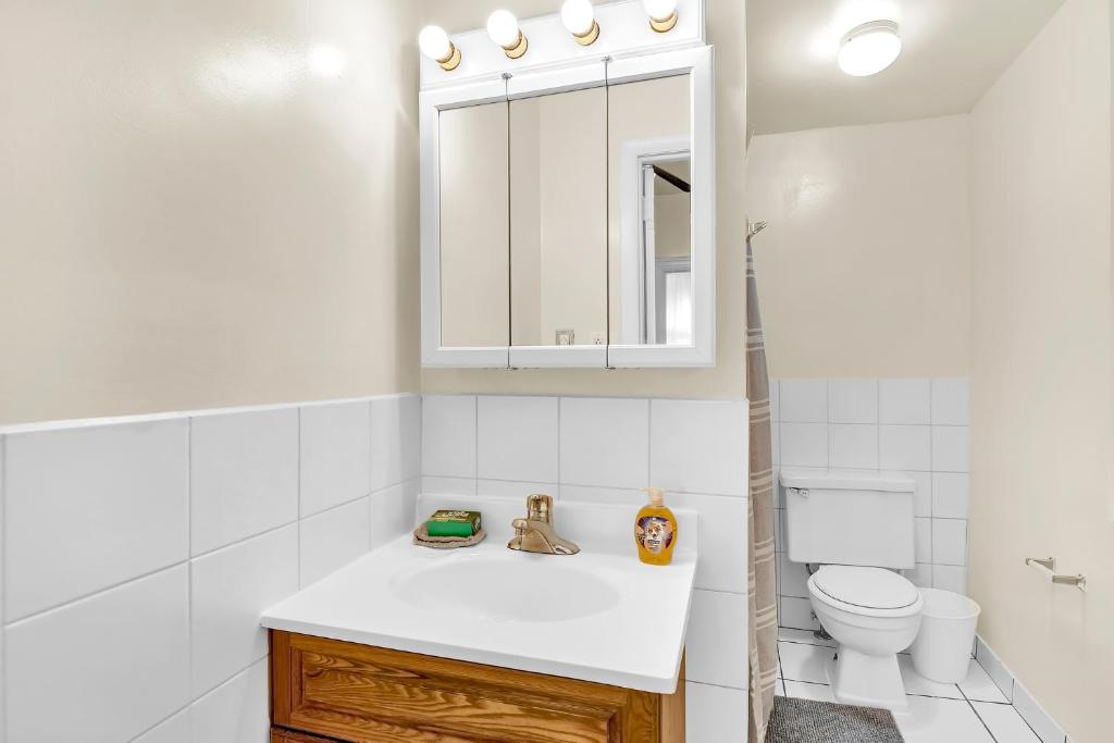 Uniquely Designed Metropolitan Apartment in Center City