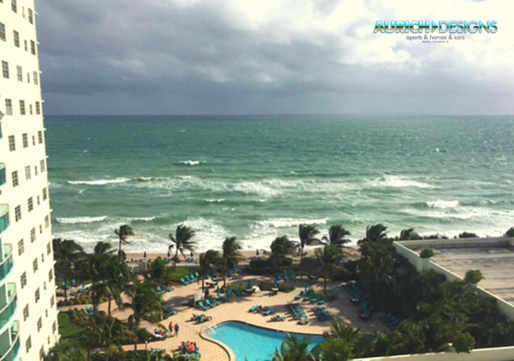 Oceanfront Condo Apart w/2 Queens beds The Tides by ADs