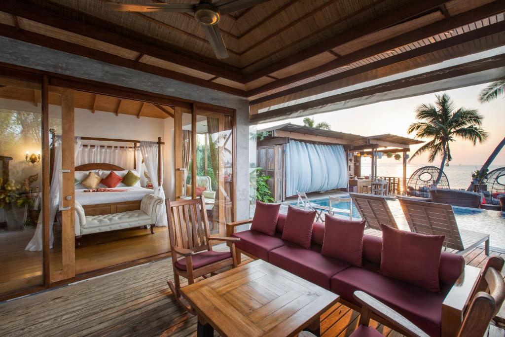 Tango Luxe Beach Villa
