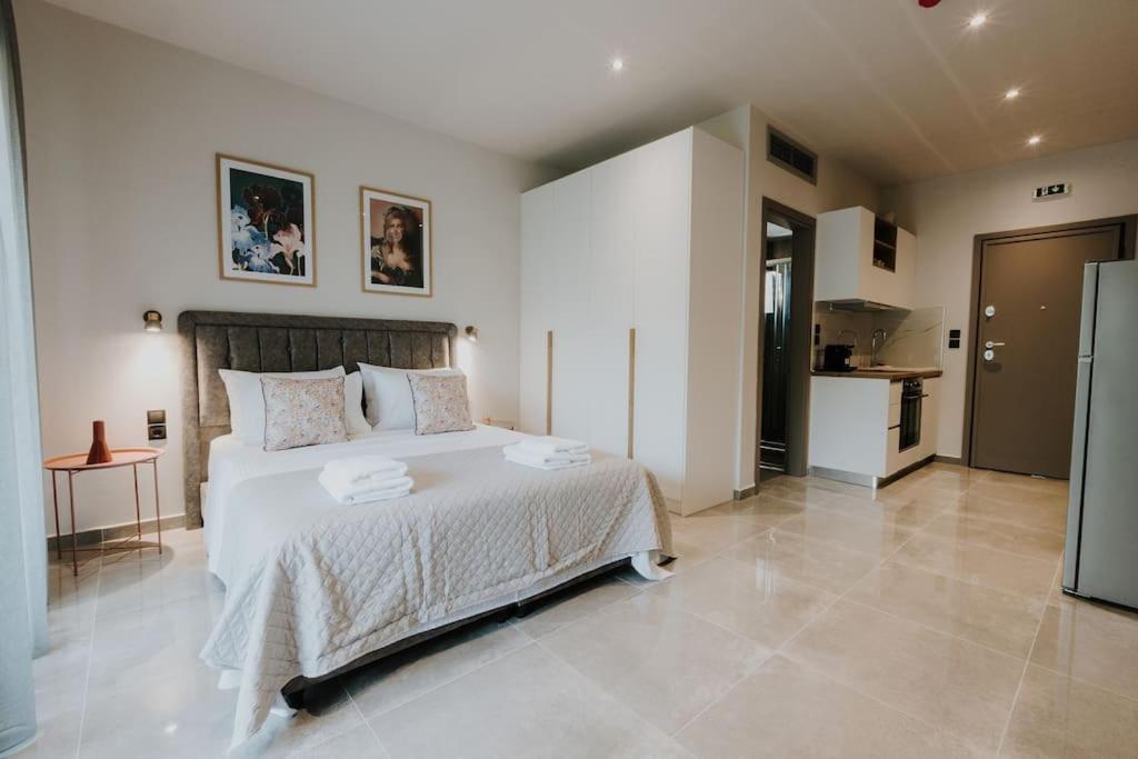 Pearl Apartel B1