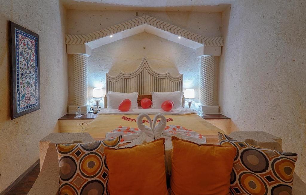 Taru Cave Suites