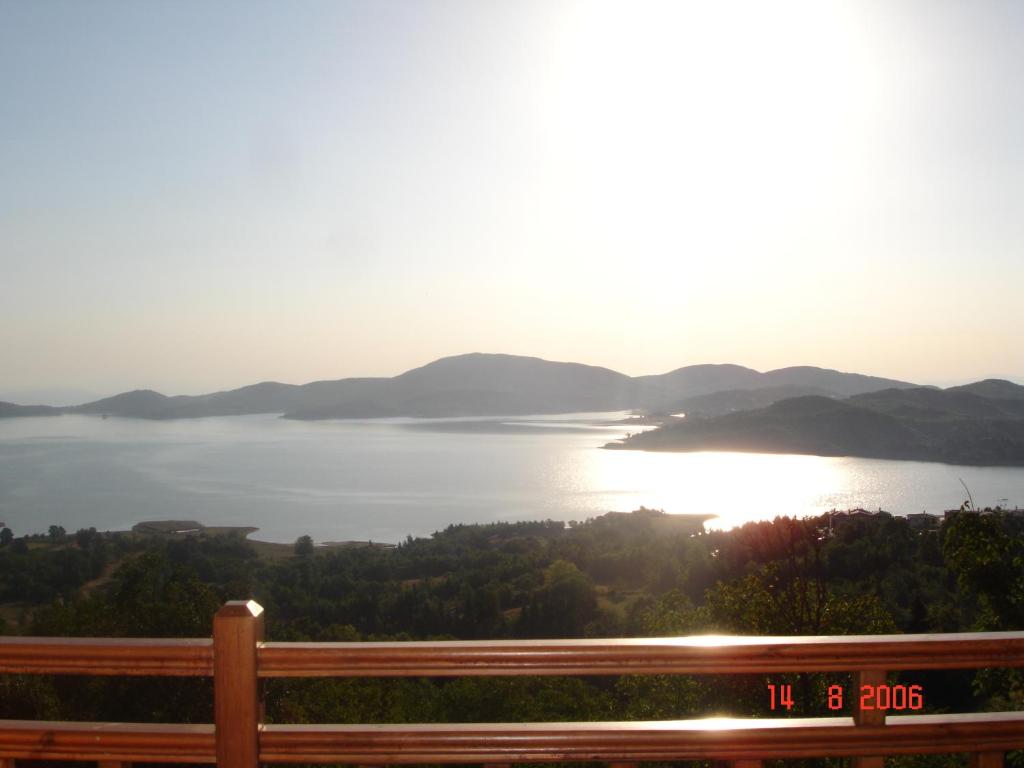 Nevros Hotel Resort and Spa (Neochori) 