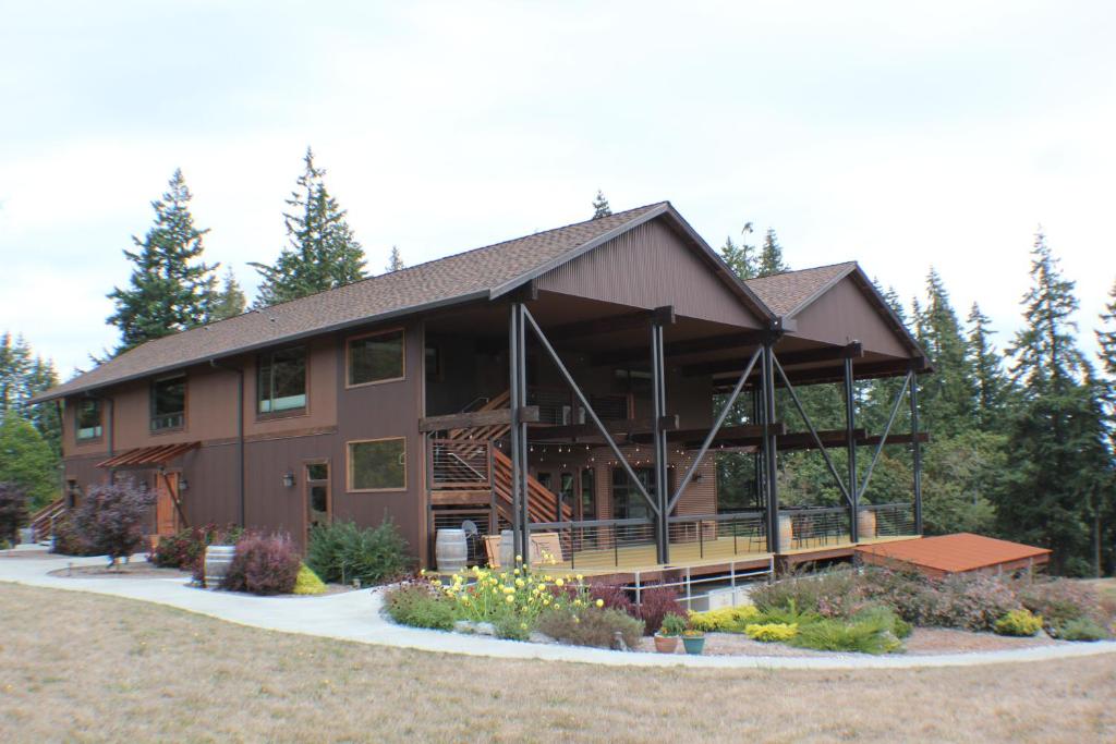 Comforts of Whidbey (Langley)