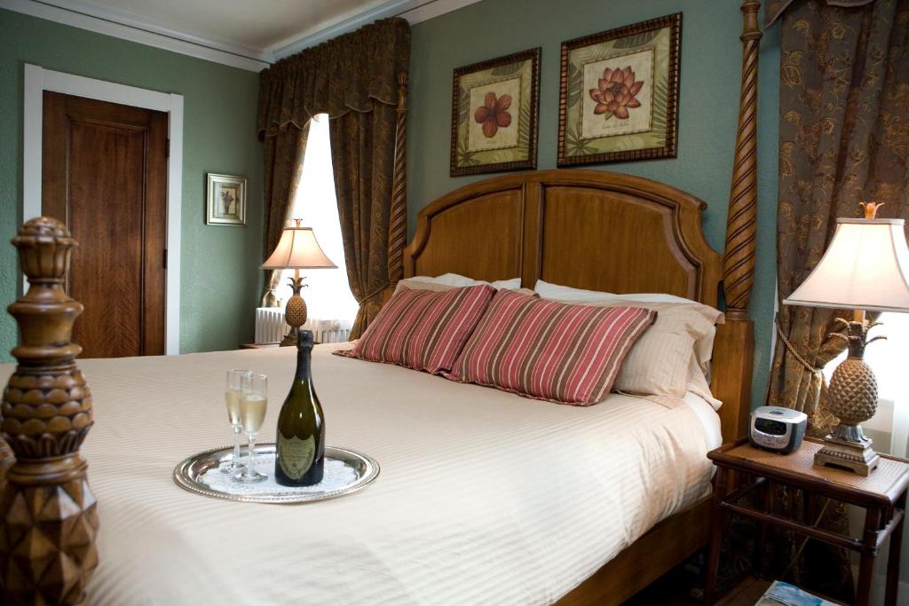 The Belvedere Inn & Restaurant (Saugatuck)
