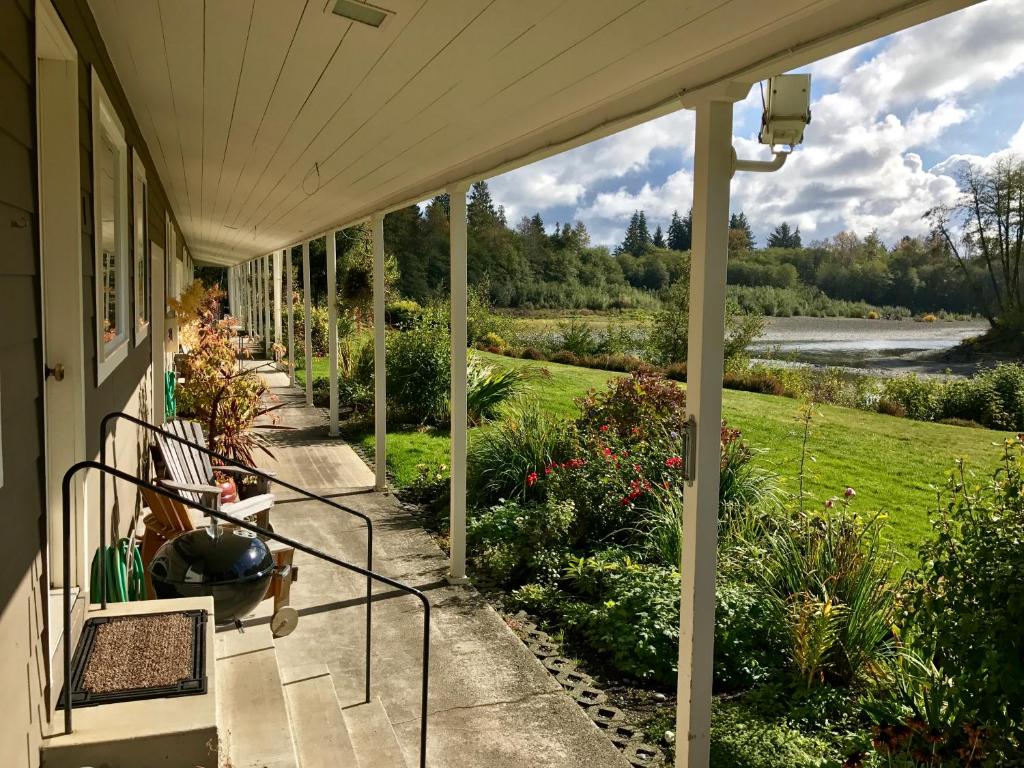 Quillayute River Resort (Forks)