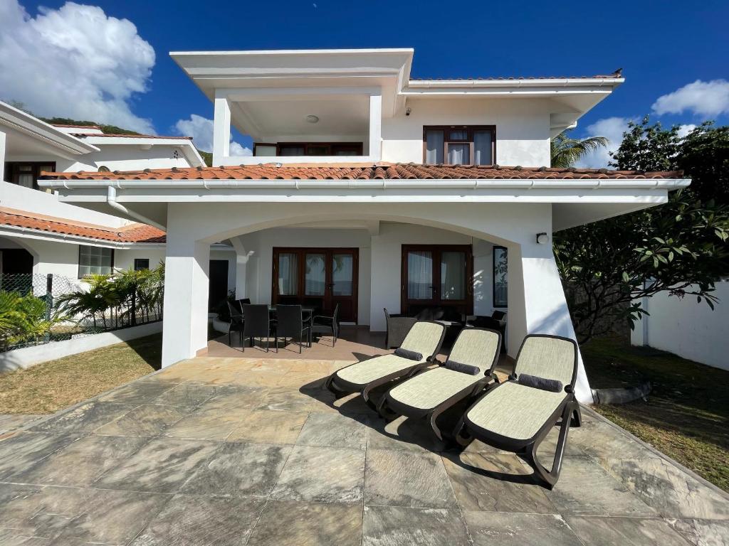 Beach View Villa