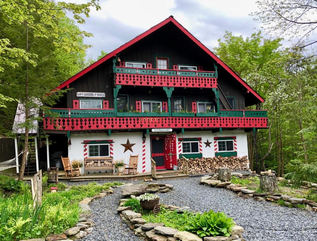 Grunberg Haus Inn & Cabins (Waterbury)
