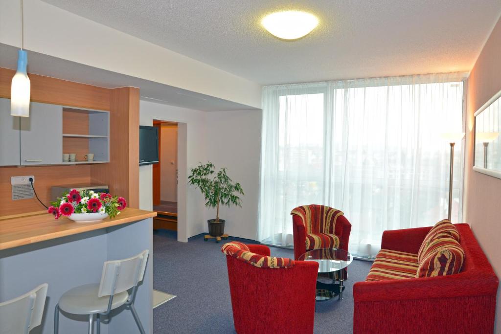 Avanti Hotel