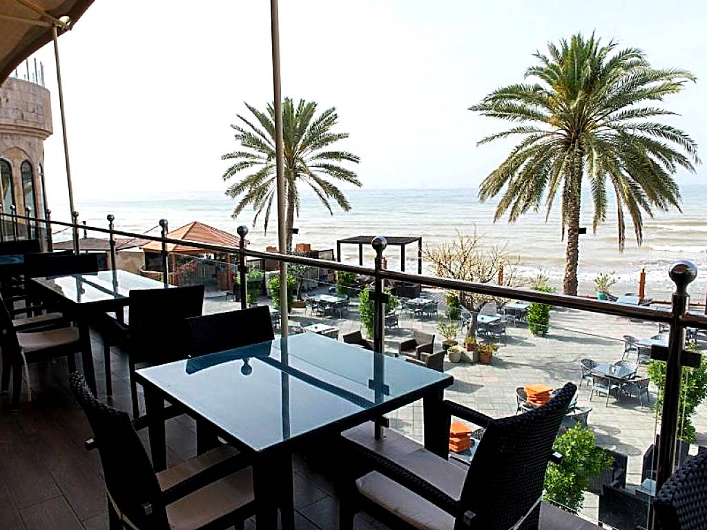 Al Qurum Resort
