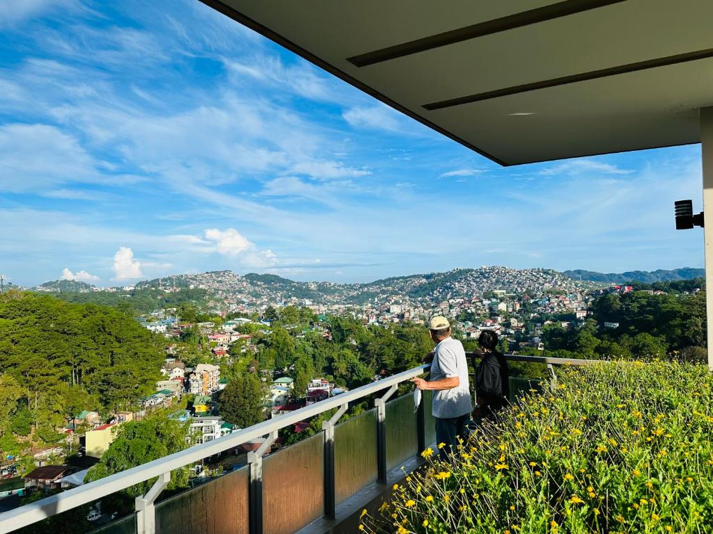 Condo Suite Near JohnHay MinesView TheMansion